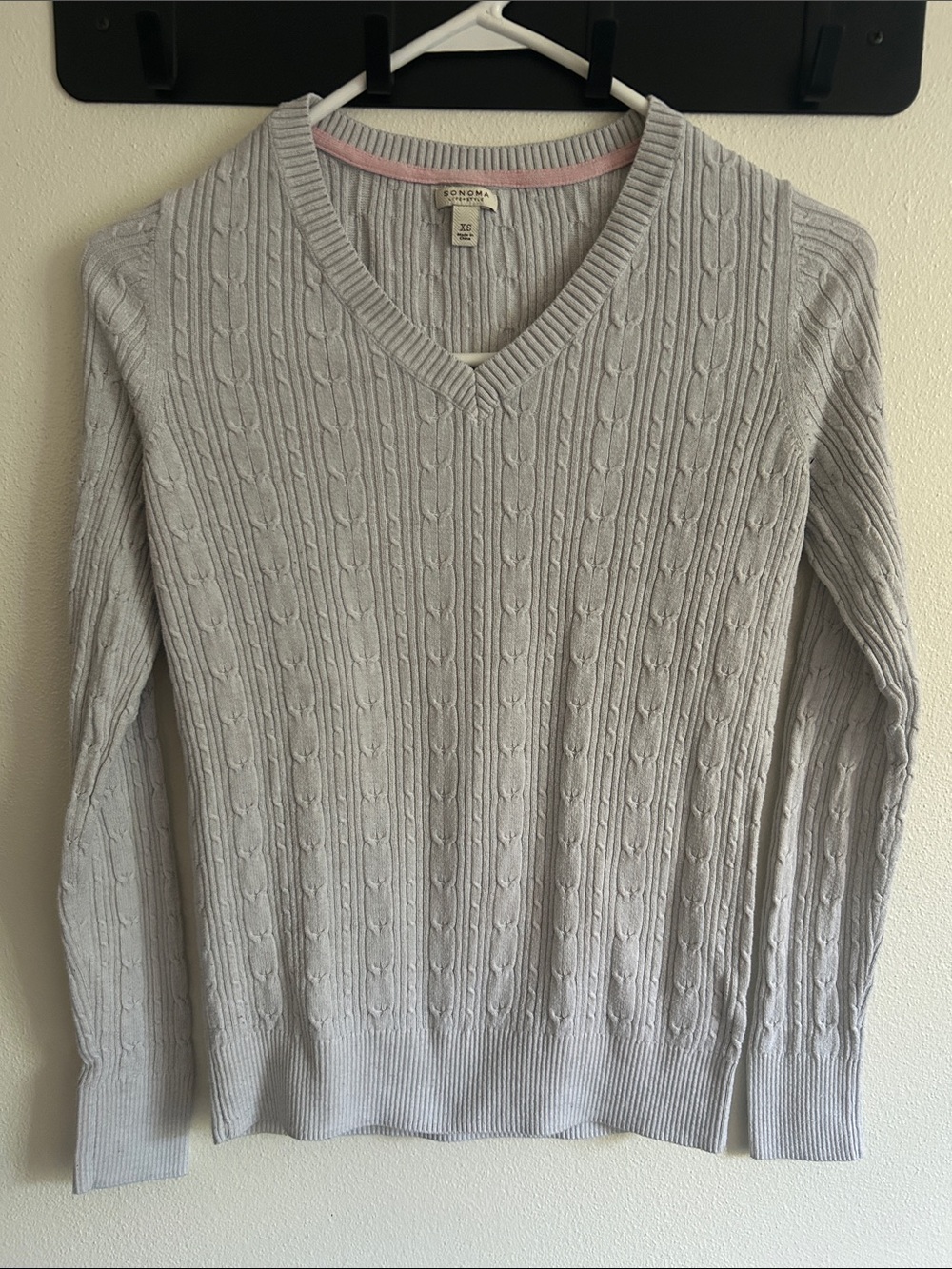 Sonoma Light Gray Cable Knit  Lightweight V-Neck Sweater: XS